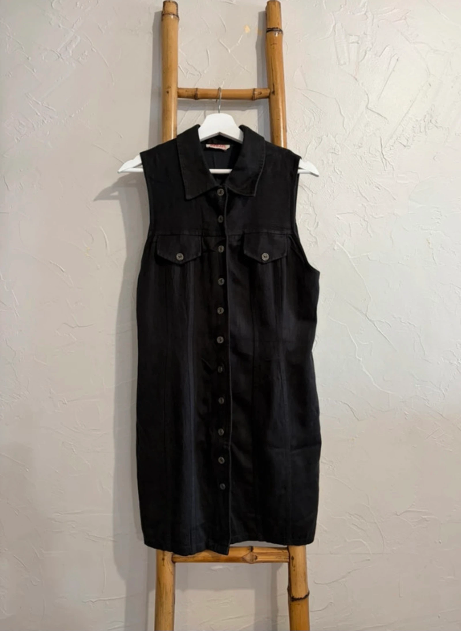 Vintage zwarte jurk met knoopsluiting maat 38 uit de jaren 90 – photo 2